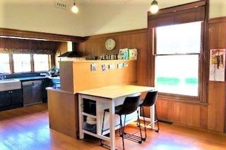 Photo of property in 113 Vauxhall Road, Narrow Neck, Auckland, 0624