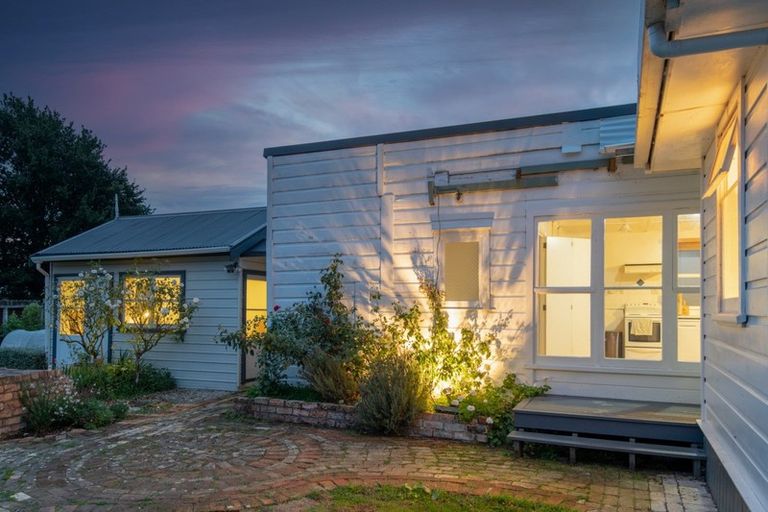 Photo of property in 29 Queen Street, Cambridge, 3434