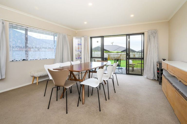 Photo of property in 161 Pacific Drive, Fitzherbert, Palmerston North, 4410