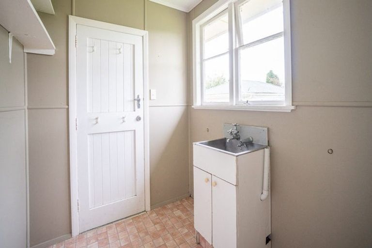 Photo of property in 84 Maxwells Line, Awapuni, Palmerston North, 4412