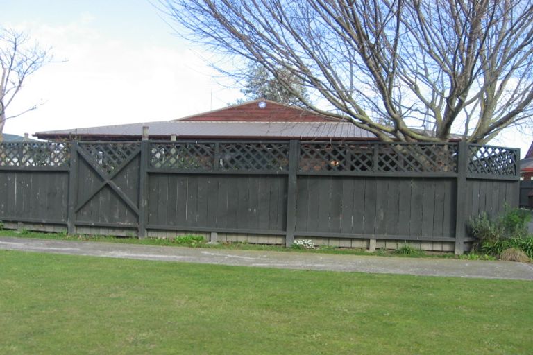 Photo of property in 2 Tudor Grove, Feilding, 4702