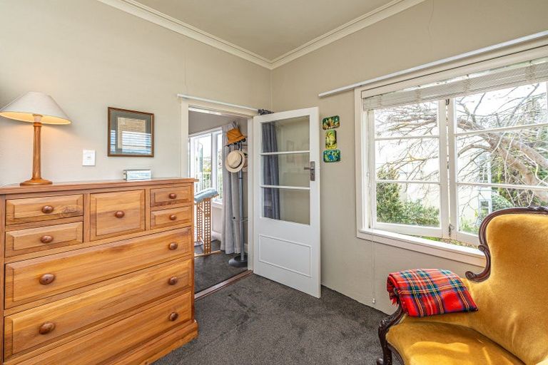 Photo of property in 2 Kent Road, Saint Johns Hill, Whanganui, 4501