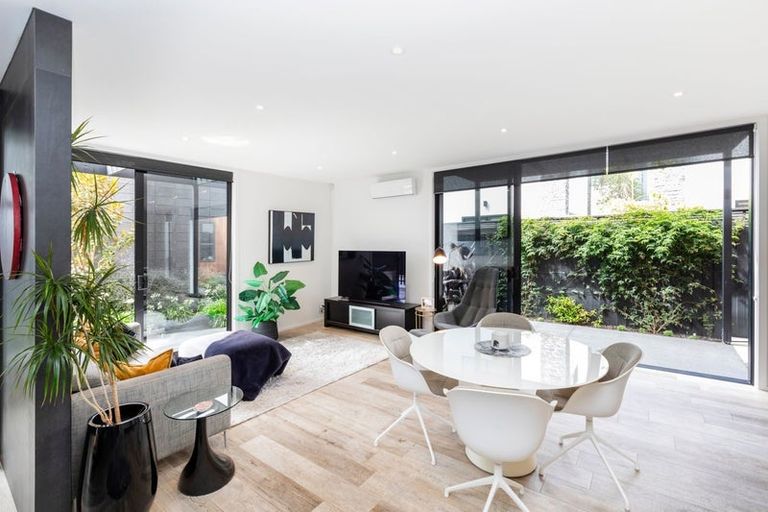 Photo of property in 43a Gracefield Avenue, Christchurch Central, Christchurch, 8013