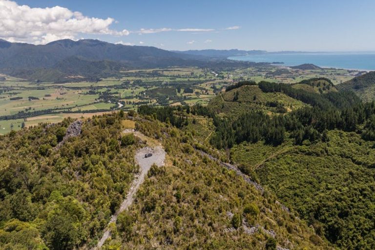 Photo of property in 742 Rameka Creek Road, East Takaka, Takaka, 7183