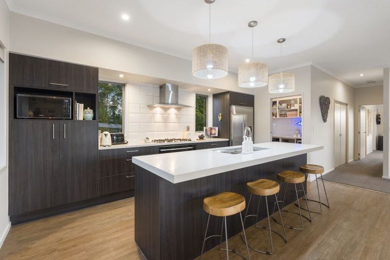 Photo of property in 1154a East Coast Road, Redvale, Auckland, 0794