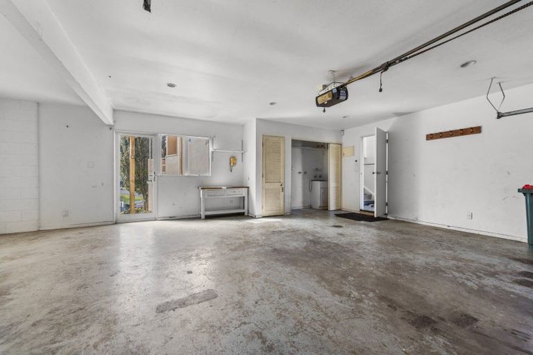 Photo of property in 3 Pentland Place, Highlands Park, New Plymouth, 4312