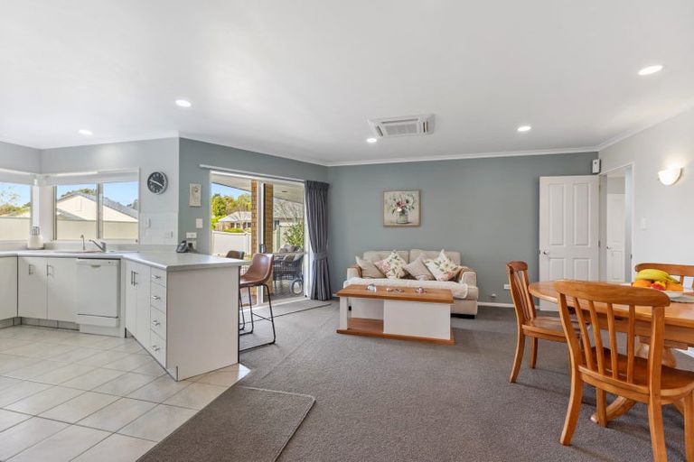 Photo of property in 2 Ashmore Court, Bethlehem, Tauranga, 3110