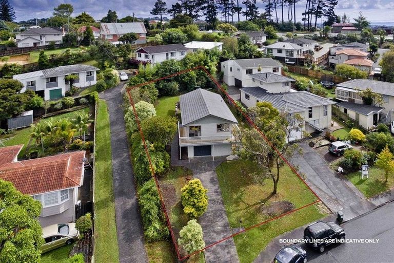 Photo of property in 66 Lavery Place, Sunnynook, Auckland, 0632