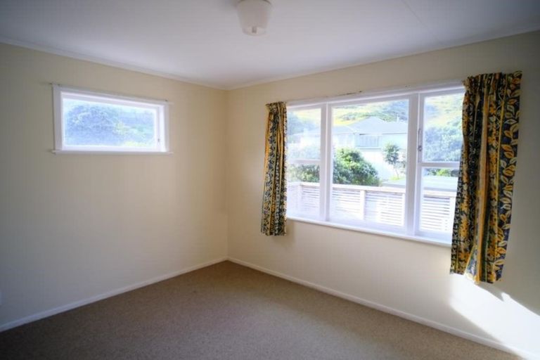 Photo of property in 39 Thornley Street, Titahi Bay, Porirua, 5022