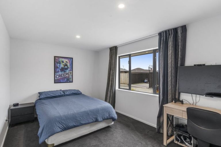 Photo of property in 37 Chris Drive, Rolleston, 7614