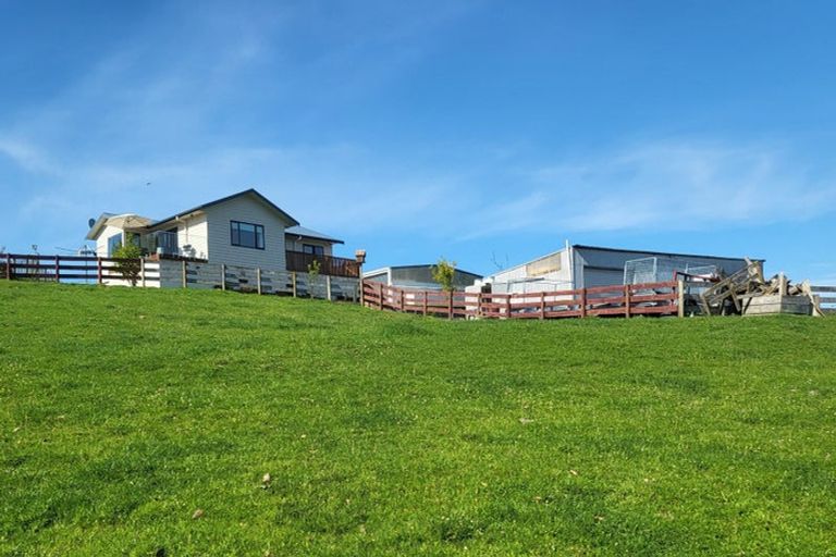 Photo of property in 1 Watts Street, Waipawa, 4210