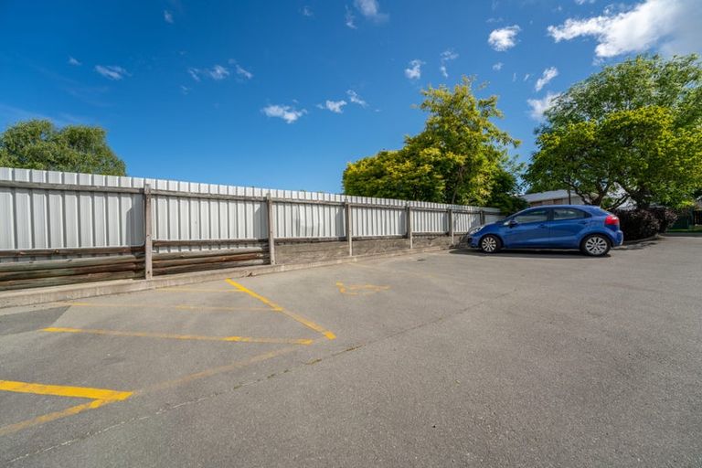 Photo of property in 30 Memorial Avenue, Parkside, Timaru, 7910