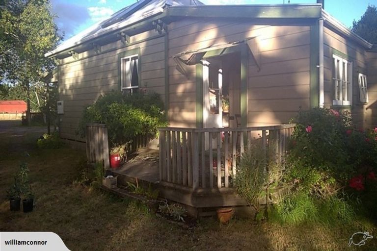 Photo of property in 24 Papawai Road, Greytown, 5712