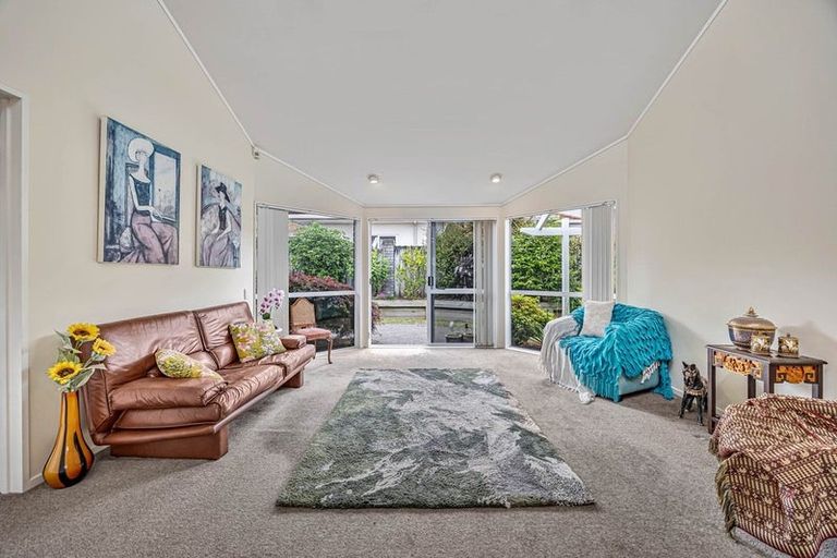 Photo of property in 15 Bluefin Way, West Harbour, Auckland, 0618