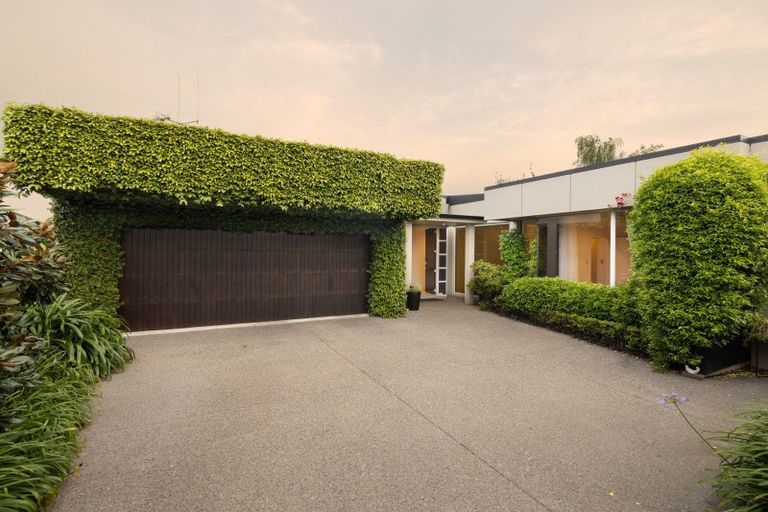 Photo of property in 15 Azure Place, Huntington, Hamilton, 3210
