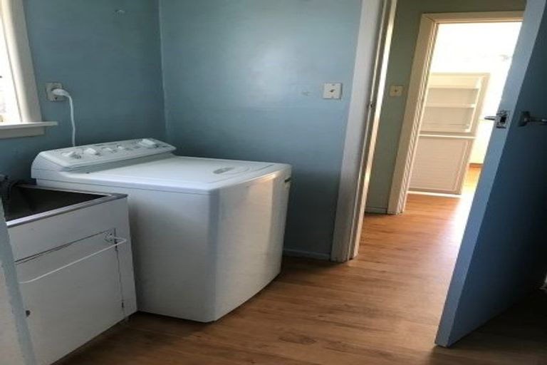 Photo of property in 4 Gladson Avenue, Sockburn, Christchurch, 8042