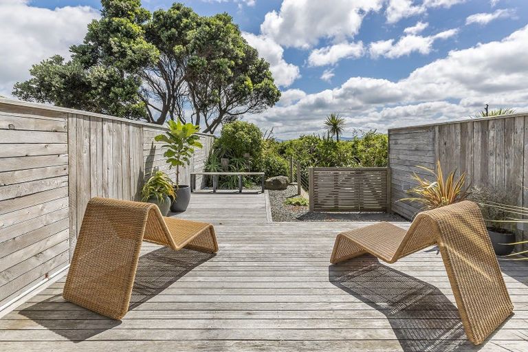 Photo of property in 17 Boardwalk Lane, Seatoun, Wellington, 6022