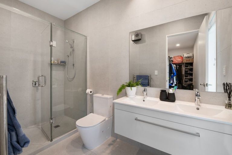 Photo of property in 61 Godfrey Drive, Orewa, 0931