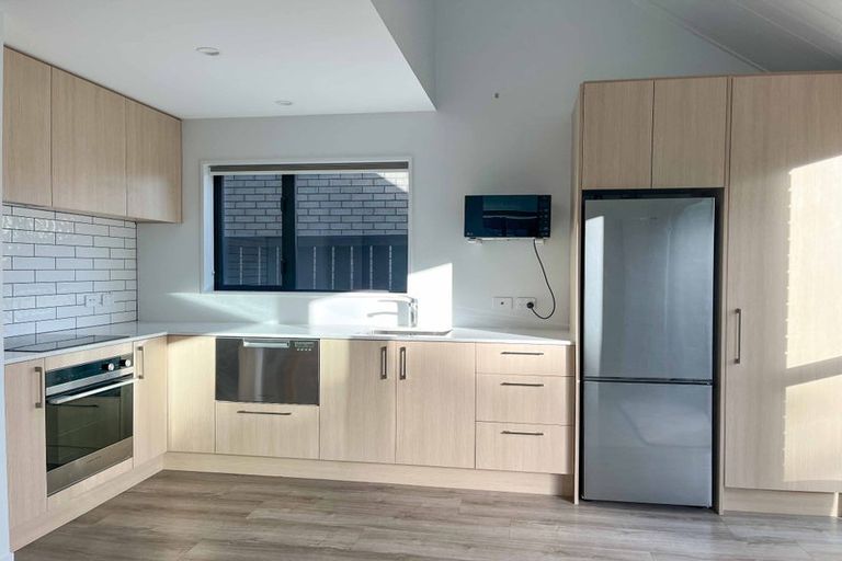 Photo of property in 5/9 Truscotts Road, Heathcote Valley, Christchurch, 8022