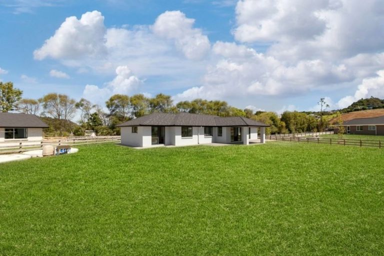 Photo of property in 15 Downer Access Road, Kaukapakapa, 0873
