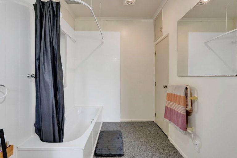 Photo of property in 133 Brooklands Road, Brooklands, New Plymouth, 4310