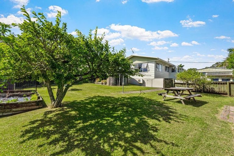 Photo of property in 27 Penton Road, Stanmore Bay, Whangaparaoa, 0932