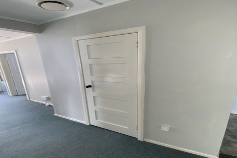 Photo of property in 31 Atiawa Crescent, Waiwhetu, Lower Hutt, 5010