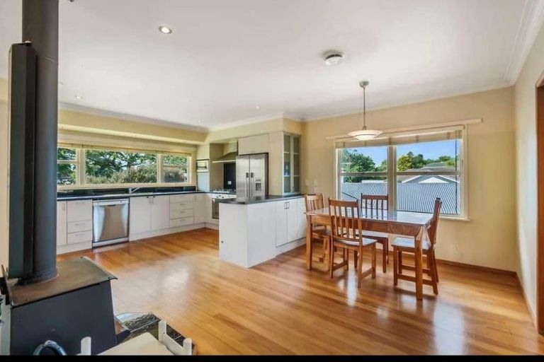 Photo of property in 30 Ingram Street, Papakura, 2110