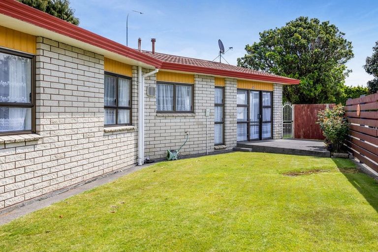 Photo of property in 206 Waihi Road, Hawera, 4610