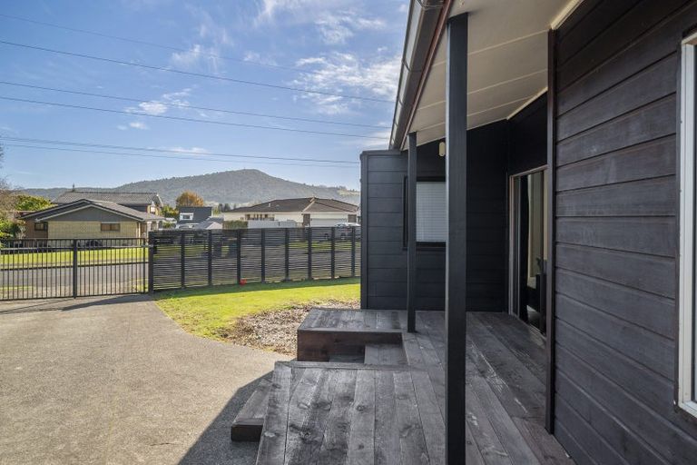 Photo of property in 21 Carter Drive, Pomare, Rotorua, 3015