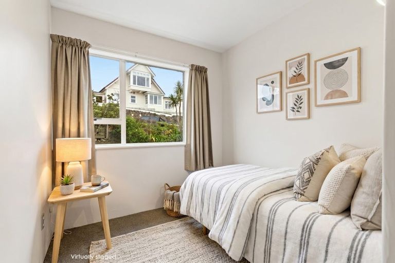Photo of property in Grafon Court Flats, 5/53 Grafton Road, Roseneath, Wellington, 6011