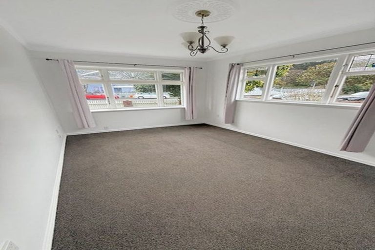 Photo of property in 22 Riddlers Crescent, Petone, Lower Hutt, 5012