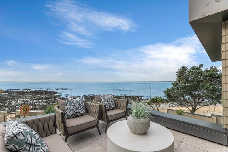 Photo of property in 34 Muritai Road, Milford, Auckland, 0620