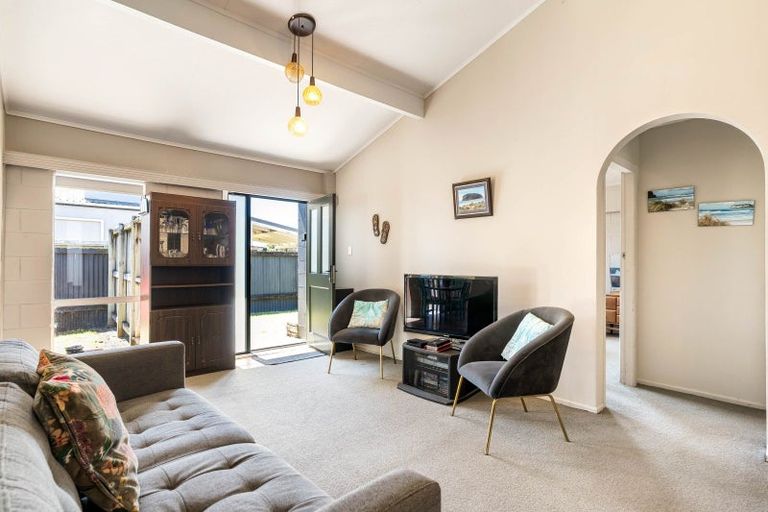 Photo of property in 109a Linton Crescent, Whangamata, 3620