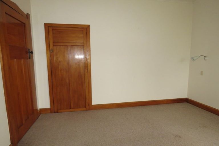 Photo of property in 136 Peel Street, Westport, 7825