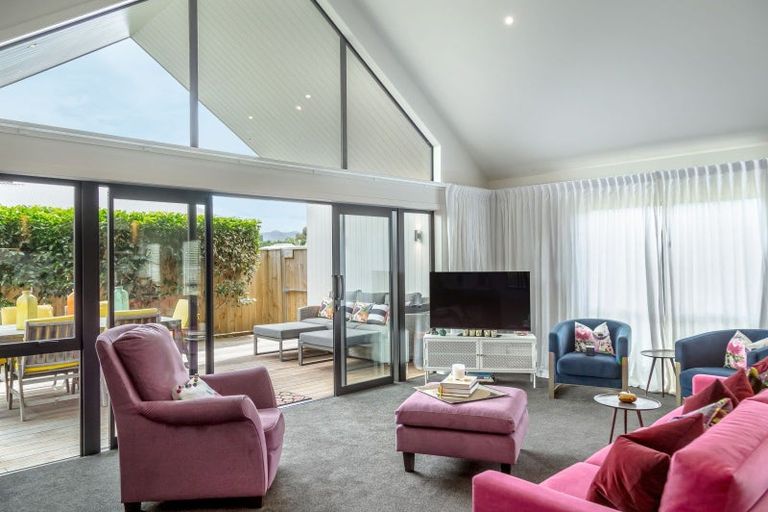 Photo of property in 7 Farley Avenue, Greytown, 5712