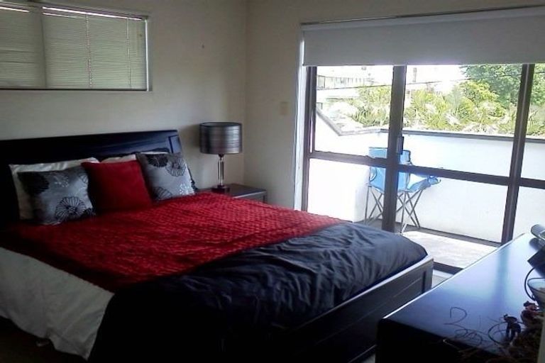Photo of property in 8 Kawerau Avenue, Devonport, Auckland, 0624