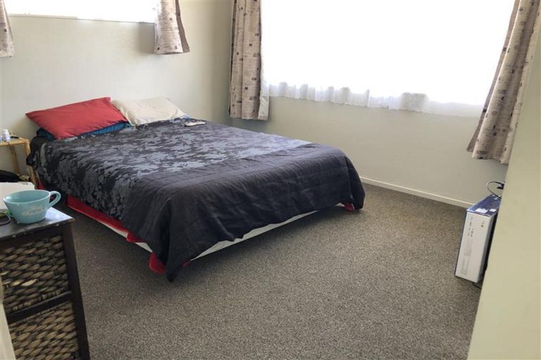 Photo of property in 1/18 Matipo Road, Te Atatu Peninsula, Auckland, 0610