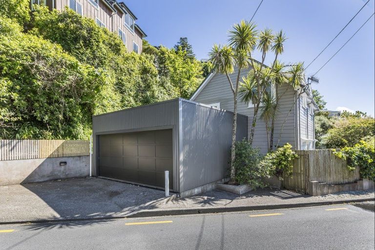 Photo of property in 57 Garden Road, Northland, Wellington, 6012