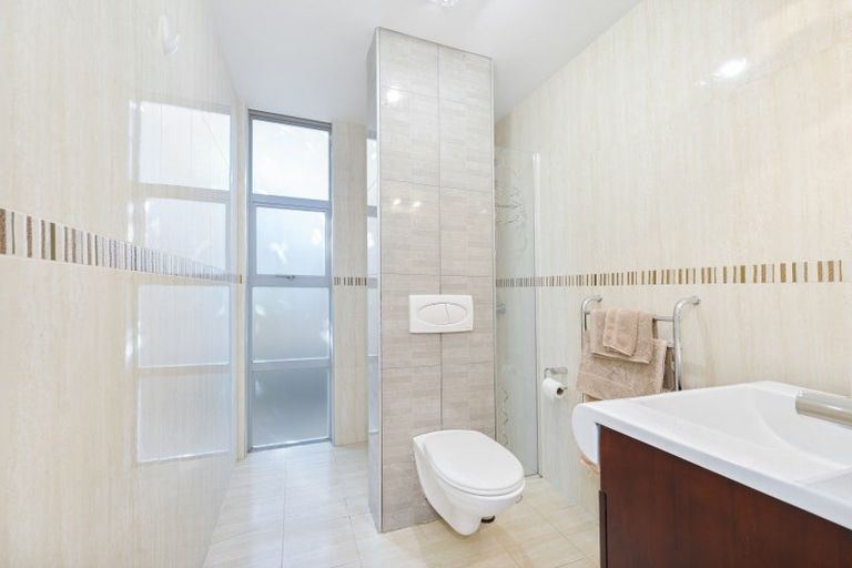 Photo of property in 217a East Coast Road, Campbells Bay, Auckland, 0620