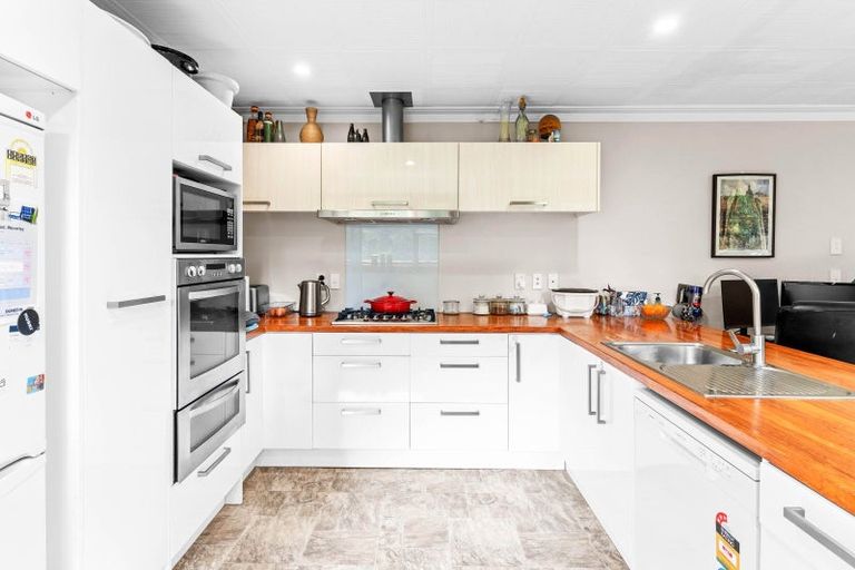 Photo of property in 44 Larnach Road, Waverley, Dunedin, 9013