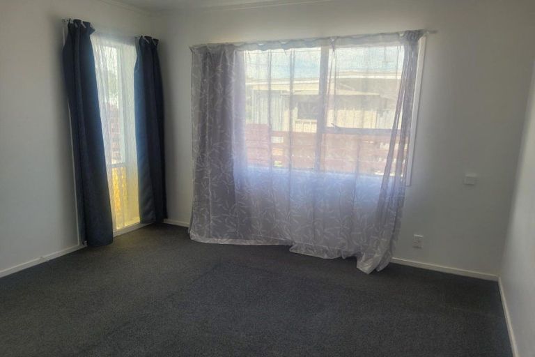 Photo of property in 3a Naumai Place, Spotswood, New Plymouth, 4310