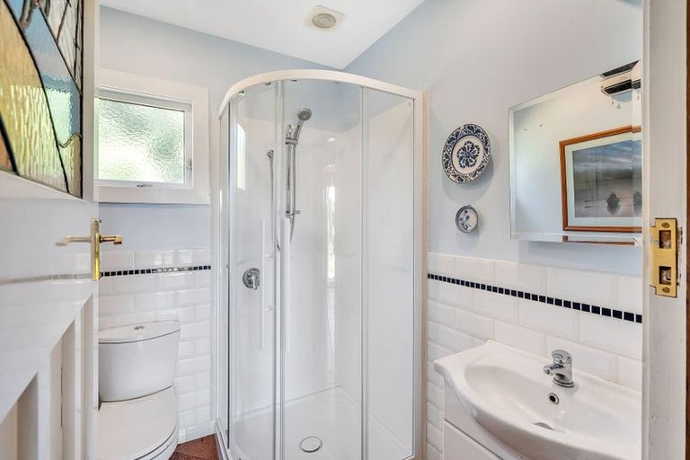 Photo of property in 3 Cross Street, Coalgate, 7673