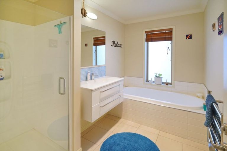 Photo of property in 10 Iti Place, Parklands, Christchurch, 8083