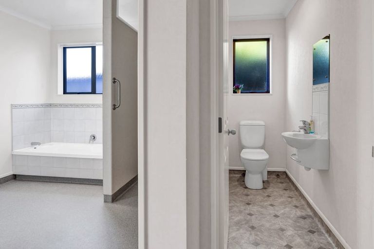 Photo of property in 14 Hamlet Street, Stratford, 4332