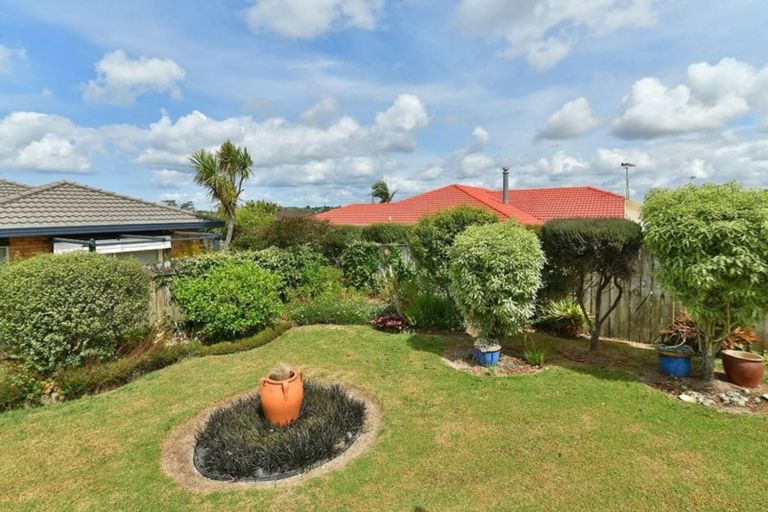 Photo of property in 9 Kath Hopper Drive, Orewa, 0931