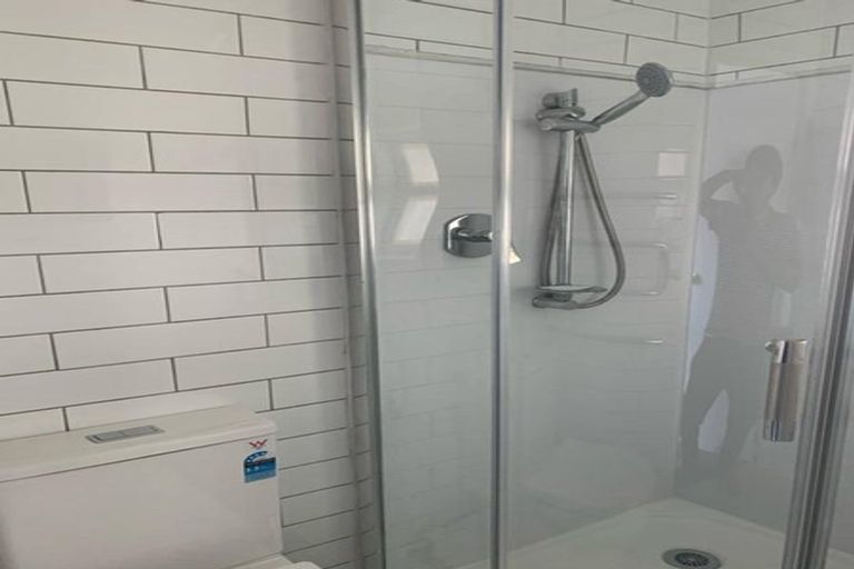 Photo of property in 11a Hill Crescent, Papakura, 2110