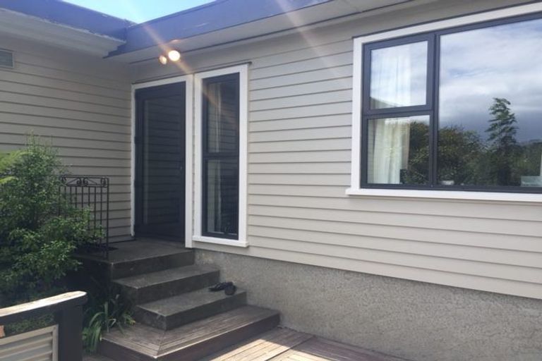 Photo of property in 207 Waimea Terrace, Beckenham, Christchurch, 8023