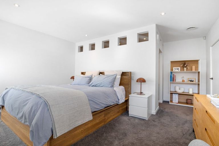 Photo of property in 210 Wairakei Road, Bryndwr, Christchurch, 8053