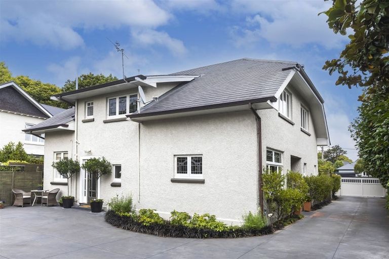 Photo of property in 150 Clyde Road, Burnside, Christchurch, 8053